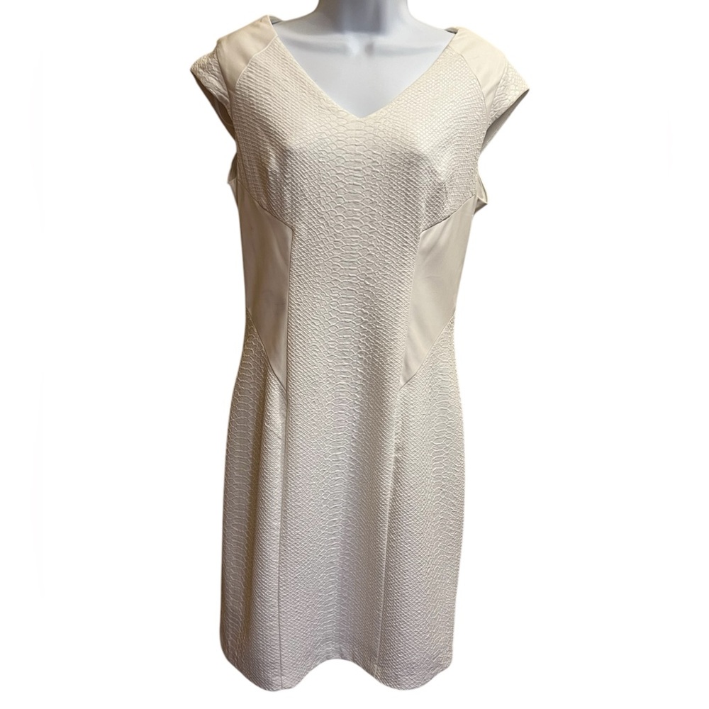 Elegant Cream Textured Dress Size 6